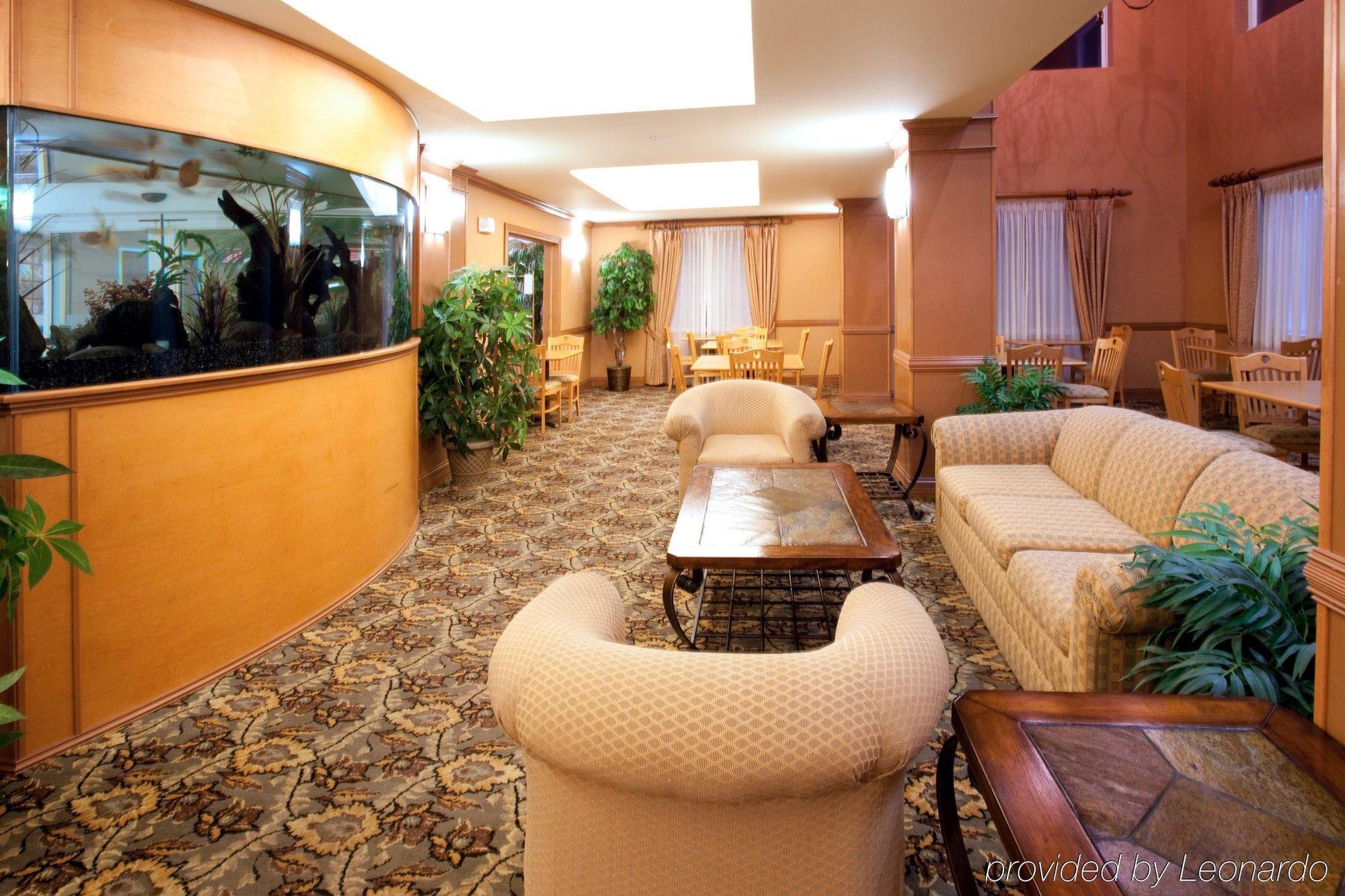 Hotel Express And Port Aransas/beach Area By Ihg 2*