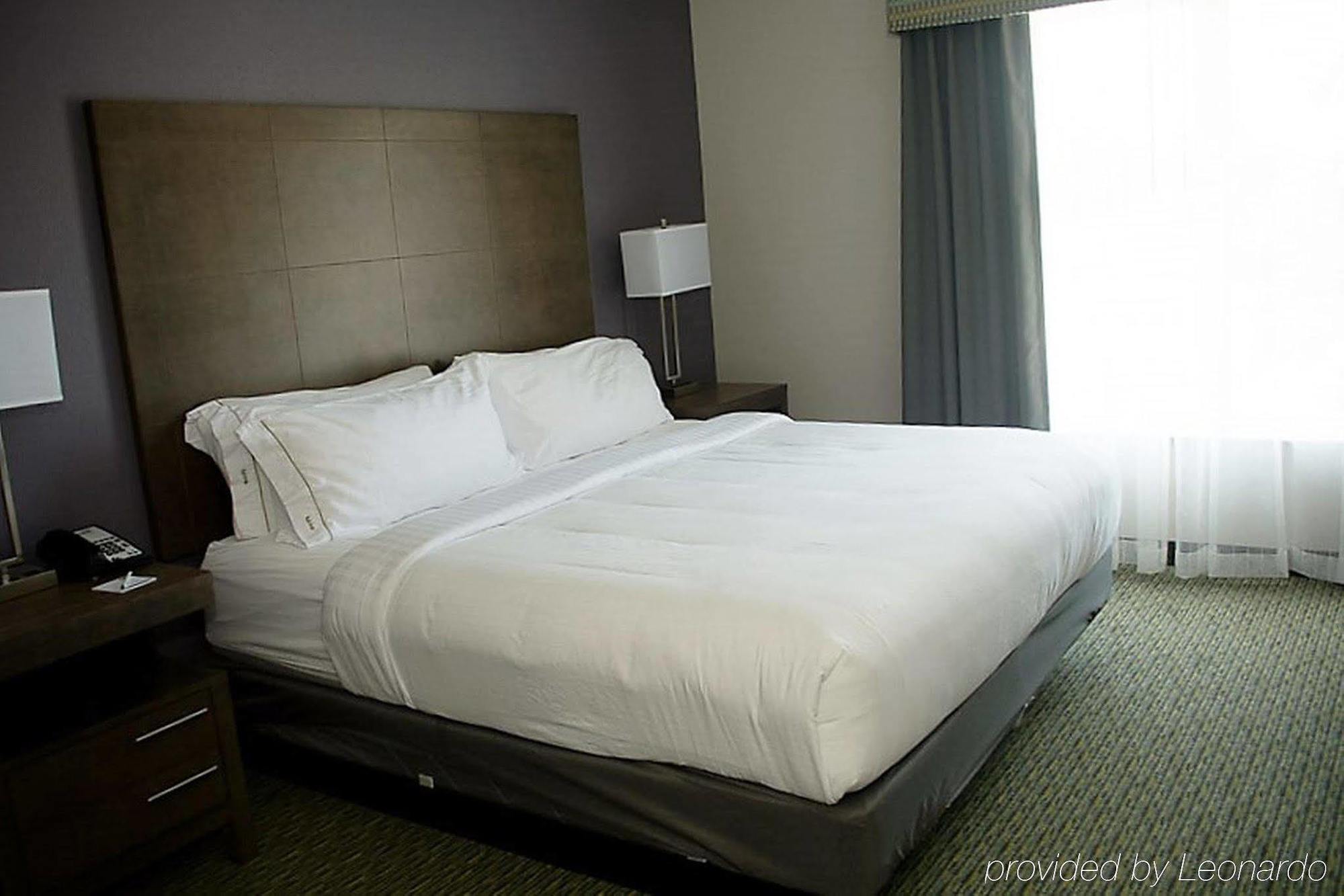 Express And Port Aransas/beach Area By Ihg Hotel 2*